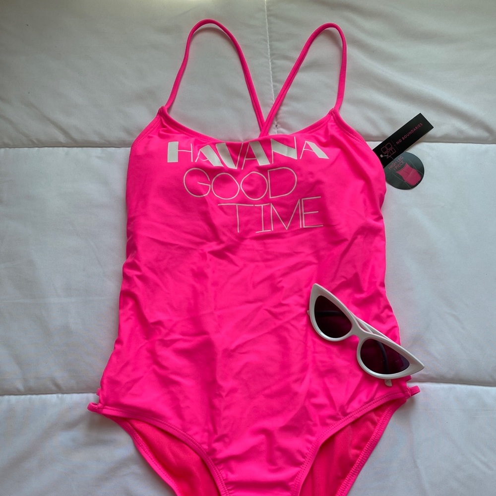 High leg zone Piece bathing suit